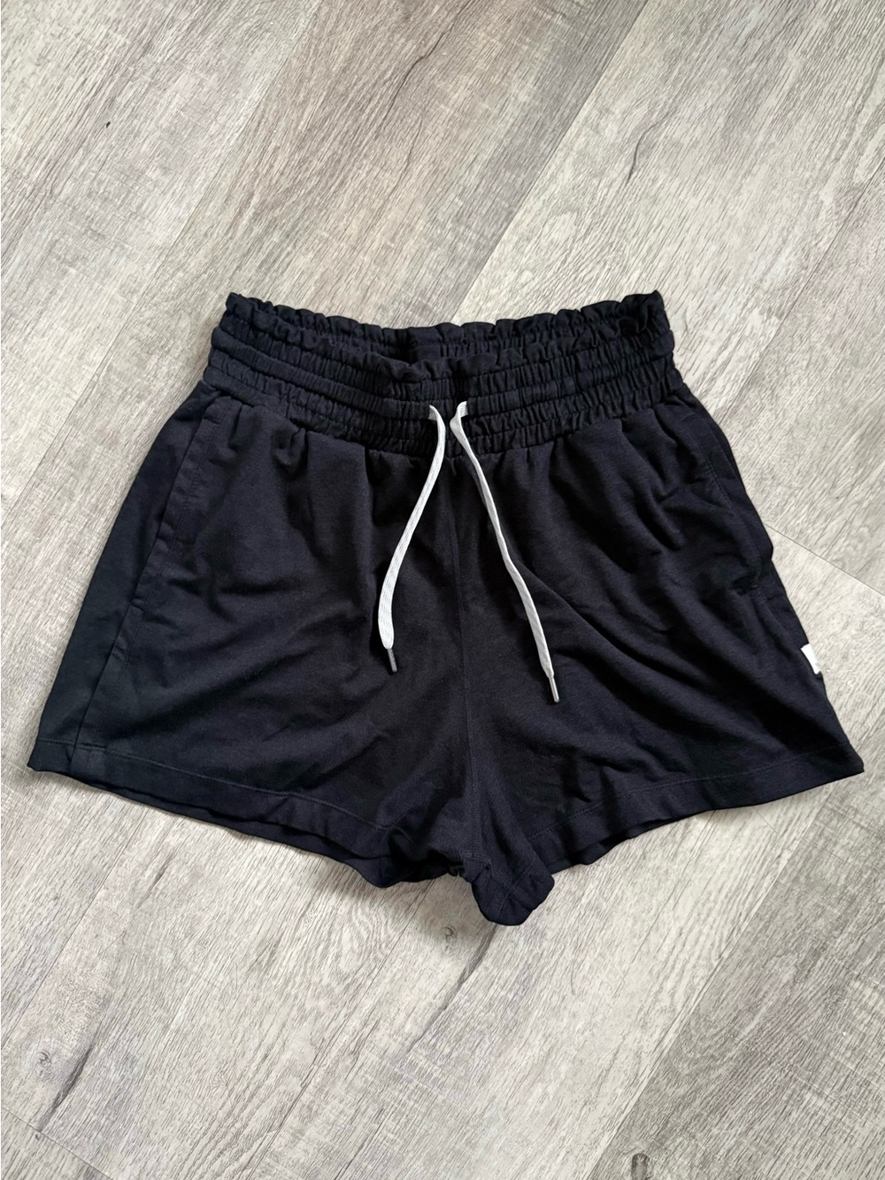 Vuori Black Women's Drawstring Lounge Shorts